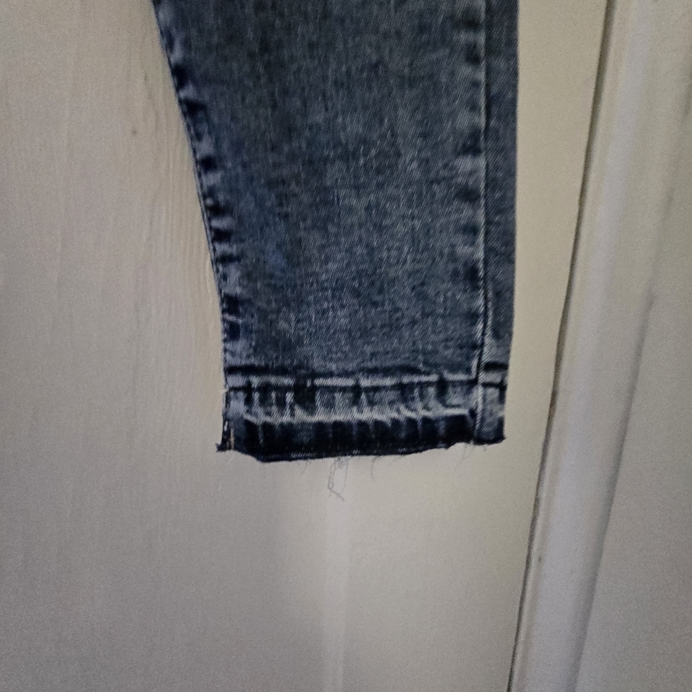 GAP Blue Skinny Jeans with Distressed Details - Picture 5 of 8